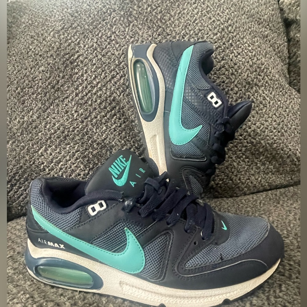 Men’s Nike Air Max Command sneakers size 8.5